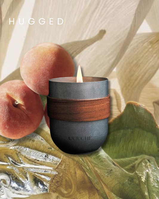 HUGGED SCENTED CANDLE 220G